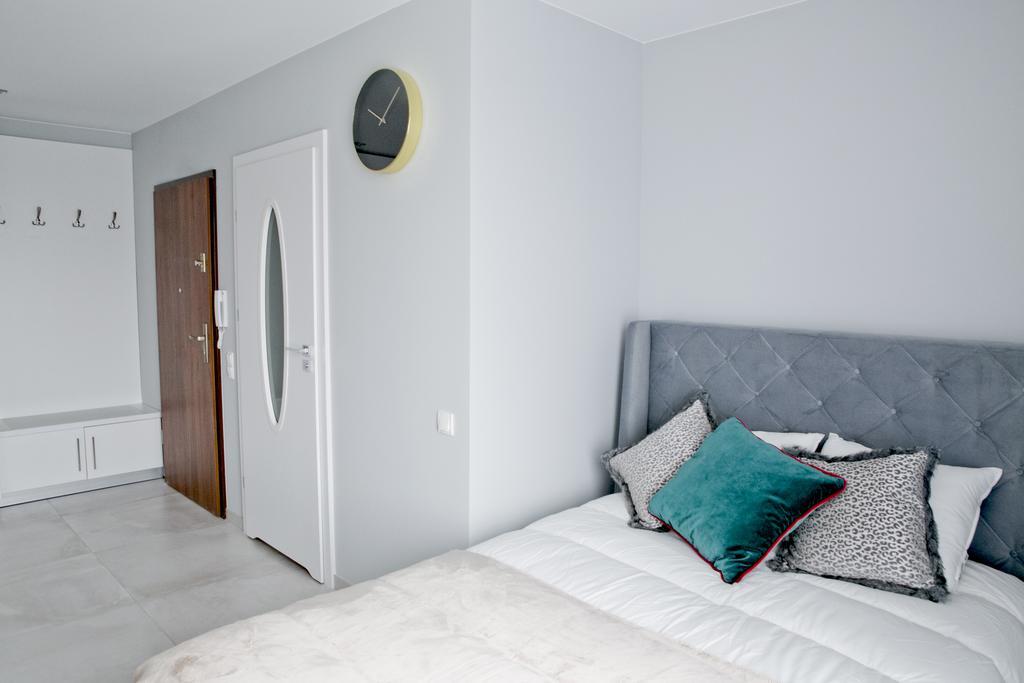 Elegant City Center Apartment 7B Krasków Exterior foto